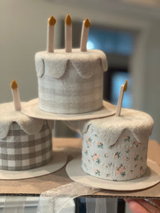 CAKE HAT