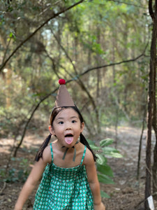 Tree Hat ( Apple)